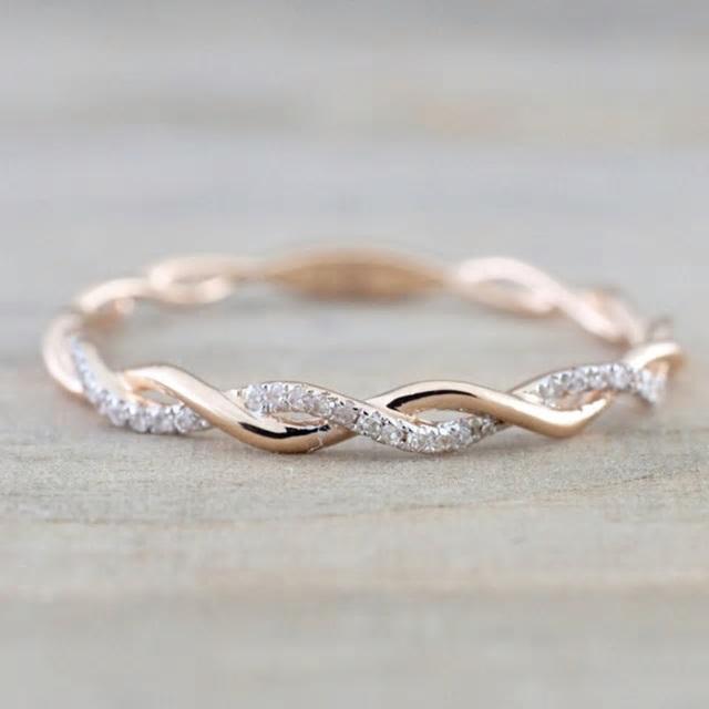 Rose Gold Ring With Classical Twist With Crystals Zirconia Wedding Engagement Ring for Women
